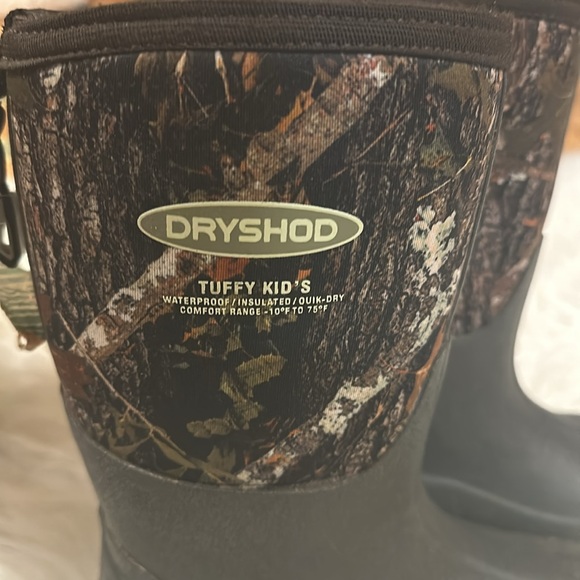 Boys size 12 dryshod. Like new - Picture 2 of 5